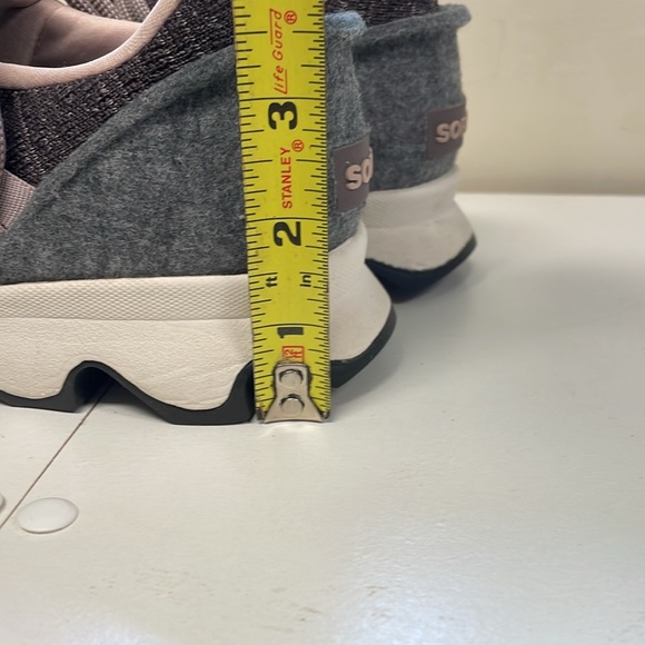 Sorel Kinetic Trainers Shoes Athletic Lace Up Sneakers Womens Size 6 Purple Sage - Picture 8 of 9